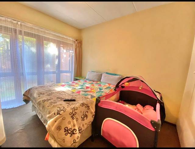 1 BEDROOM APARTMENT FOR SALE IN PINESLOPES